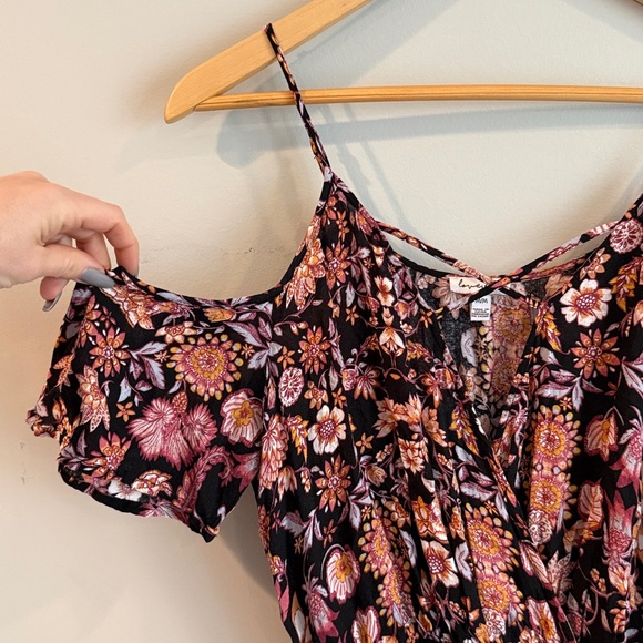 Love, Fire | Floral Patterned Open Arm Dress - Picture 3 of 14